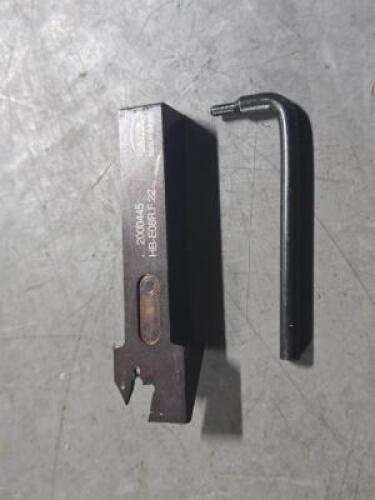 DESCRIPTION: (1) CUT-OFF TOOLHOLDER BRAND MODEL HERTEL 2000445 SIZE: 1"SQ SH RETAIL$: $89.78 QTY: 1