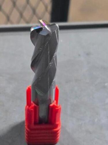 DESCRIPTION: (1) SOLID CARBIDE GP END MILL BRAND MODEL FULLERTON 32021 SIZE: 5/8" DIA RETAIL$: $169.78 QTY: 1