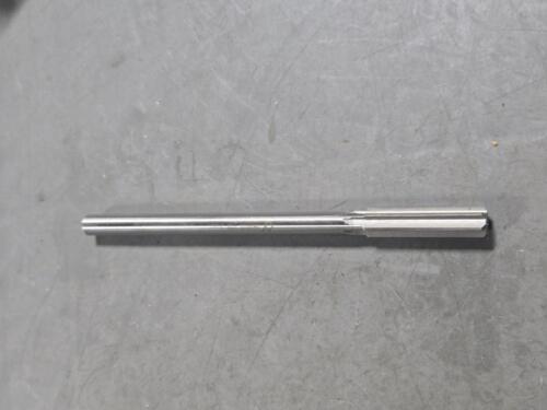 DESCRIPTION: (1) HSS CHUCKING REAMER BRAND MODEL MADE IN USA 08272437 SIZE: 33/64" DIA RETAIL$: $80.22 QTY: 1