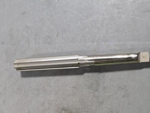 DESCRIPTION: (1) HSS JOBBER REAMER BRAND MODEL MADE IN USA 89456933 SIZE: 1-1/8" 3MT RETAIL$: $78.96 QTY: 1
