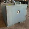 DESCRIPTION: 6-PAN INSULATED CARRIER BRAND/MODEL: CAMBRO LOCATION: 1ST FLOOR QTY: 1