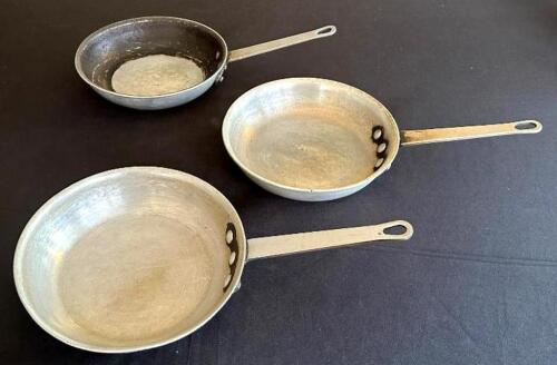 DESCRIPTION: (3) 8.5" FRY PANS LOCATION: 6TH FLOOR QTY: 3