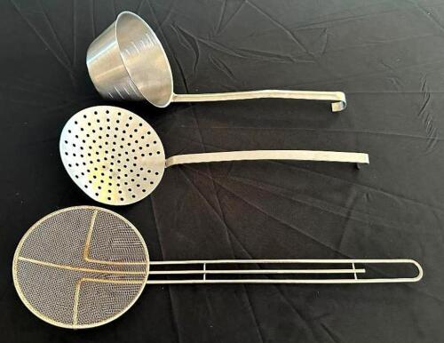 DESCRIPTION: (3) FRYER UTENSILS LOCATION: 6TH FLOOR QTY: 3