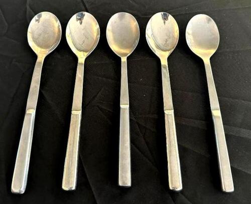DESCRIPTION: (5) STAINLESS SERVING SPOONS LOCATION: 6TH FLOOR QTY: 5
