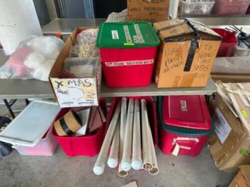 DESCRIPTION (1) LOT OF ASSORTED CHRISTMAS DECORATIONS. THIS LOT IS: ONE MONEY LOCATION FLOOR 8 QTY 1
