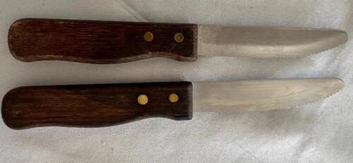 DESCRIPTION (30) WOODEN HANDLE STEAK KNIVES THIS LOT IS: SOLD BY THE PIECE LOCATION FLOOR 7 QTY 30