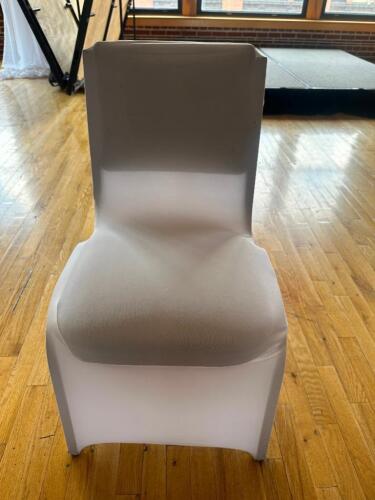 DESCRIPTION (30) WHITE LINEN CHAIR COVERS THIS LOT IS: SOLD BY THE PIECE LOCATION FLOOR 7 QTY 30