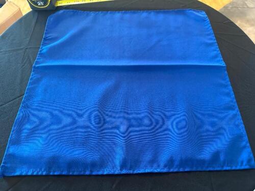 DESCRIPTION (95) 18" X 18" BLUE LINEN NAPKINS THIS LOT IS: SOLD BY THE PIECE LOCATION FLOOR 6 QTY 95