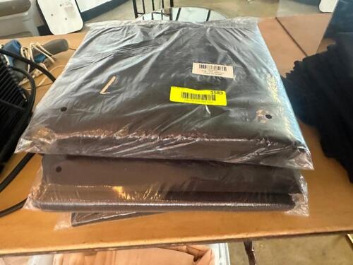 DESCRIPTION (3) 120" BLACK LINEN TABLE CLOTH THIS LOT IS: SOLD BY THE PIECE LOCATION FLOOR 6 QTY 3