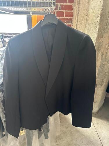 DESCRIPTION (24) ASSORTED SIZE BLACK SUIT STAFF JACKETS. THIS LOT IS: ONE MONEY LOCATION FLOOR 6 QTY 1