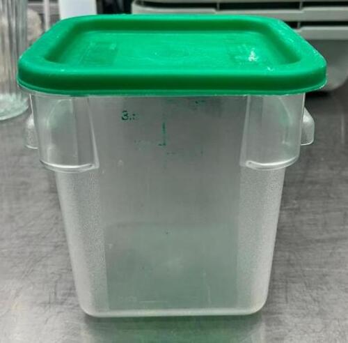 DESCRIPTION: (5) 4 QT. INGREDIENTS BINS WITH LIDS LOCATION: KITCHEN QTY: 5