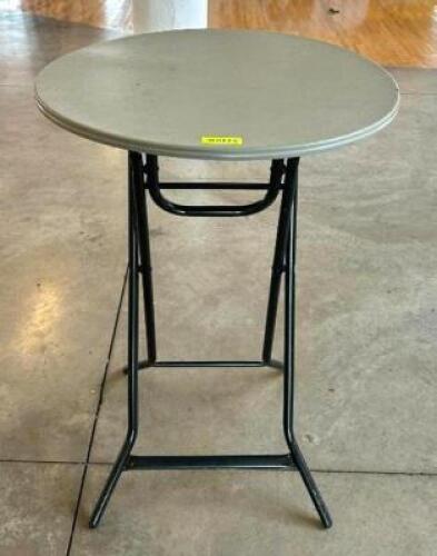 DESCRIPTION: 30" FOLDING COCKTAIL TABLE BRAND/MODEL: MITY-LITE SIZE: 30"X42" LOCATION: 8TH FLOOR QTY: 1
