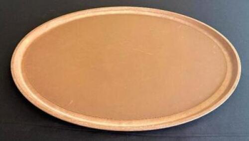 DESCRIPTION: (10) SERVING TRAYS BRAND/MODEL: TRAXTON SIZE: 27"X22" LOCATION: 6TH FLOOR QTY: 10