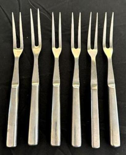 DESCRIPTION: (6) STAINLESS CARVING FORKS LOCATION: 6TH FLOOR QTY: 6
