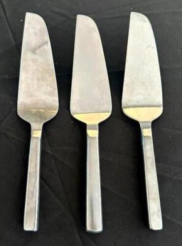 DESCRIPTION: (3) STAINLESS PIE SERVERS LOCATION: 6TH FLOOR QTY: 3