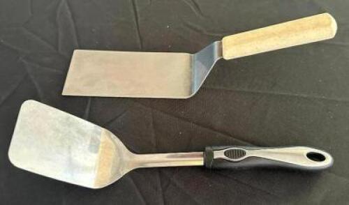 DESCRIPTION: (2) SPATULAS LOCATION: 6TH FLOOR QTY: 2