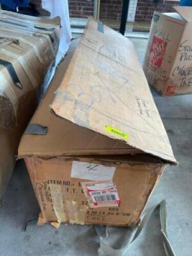 DESCRIPTION 9' FAKE CHRISTMAS TREE - IN BOX LOCATION FLOOR 8 QTY 1