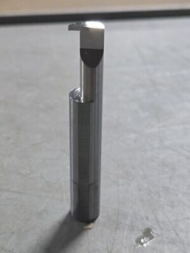 DESCRIPTION: (1) SOLID CARBIDE GROOVING TOOL BRAND MODEL ACCUPRO 05250287 SIZE: 3/8" SD 0.0560" GROOVE RETAIL$: $78.34 QTY: 1