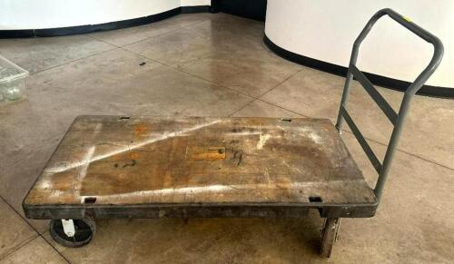 DESCRIPTION: 5' FLATBED CART BRAND/MODEL: U-LINE SIZE: 60"X30" LOCATION: 7TH FLOOR QTY: 1