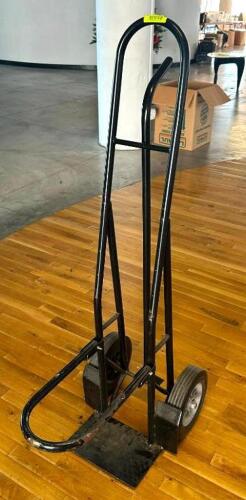 DESCRIPTION: STACK CHAIR DOLLY LOCATION: 6TH FLOOR QTY: 1