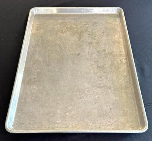 DESCRIPTION: (12) FULL SIZE SHEET PANS LOCATION: 6TH FLOOR QTY: 12