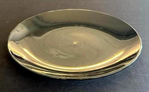 DESCRIPTION: (11) 10.5" BLACK CHINA PLATES LOCATION: 6TH FLOOR QTY: 11