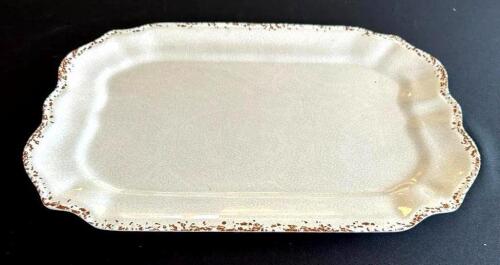 DESCRIPTION: MELAMINE SERVING TRAY SIZE: 18"X12" LOCATION: 6TH FLOOR QTY: 1