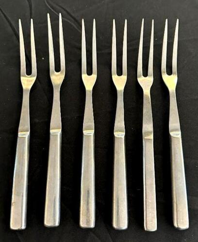 DESCRIPTION: (6) STAINLESS CARVING FORKS LOCATION: 6TH FLOOR QTY: 6