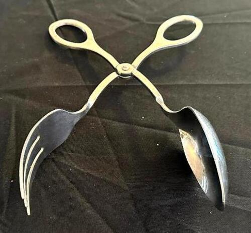 DESCRIPTION: (3) STAINLESS SALAD TONGS LOCATION: 6TH FLOOR QTY: 3