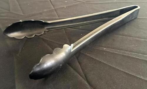 DESCRIPTION: (5) 12" PLASTIC TONGS LOCATION: 6TH FLOOR QTY: 5
